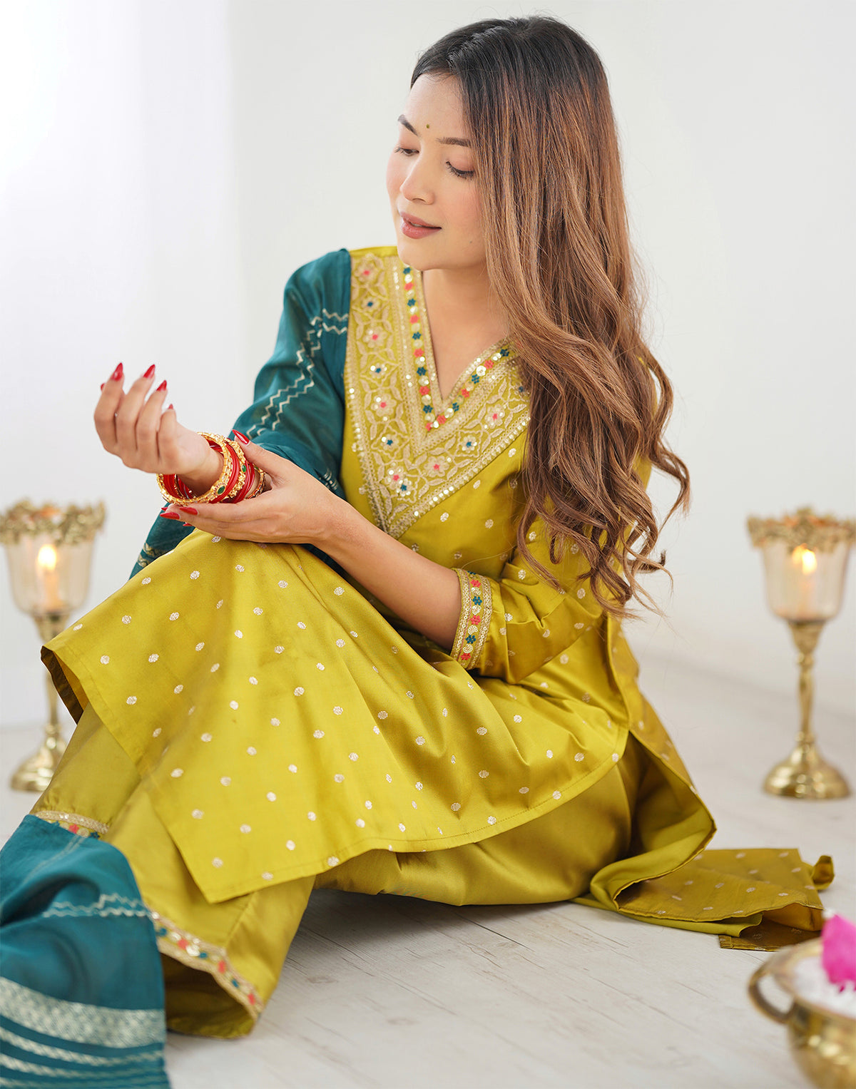 Yellow Jacquard Silk Kurta Pant Set with Woven Design Dupatta